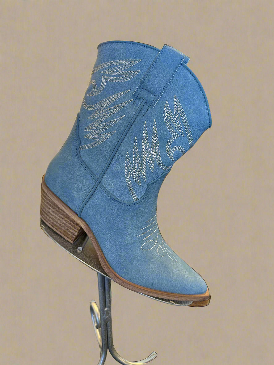 Zahara Sky Blue Boot